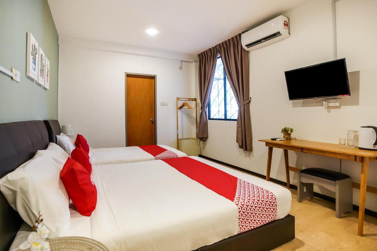 Oyo 89603 Treeline Urban Inn Кота-Кинабалу Экстерьер фото