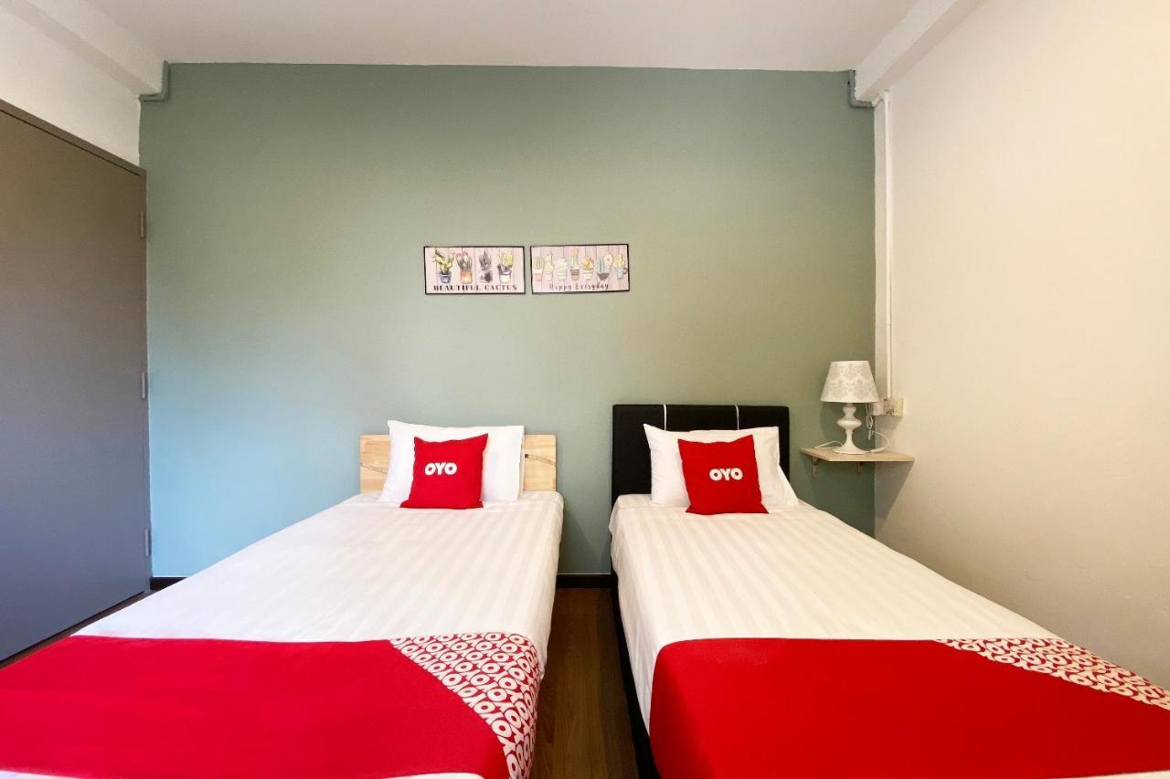 Oyo 89603 Treeline Urban Inn Кота-Кинабалу Экстерьер фото