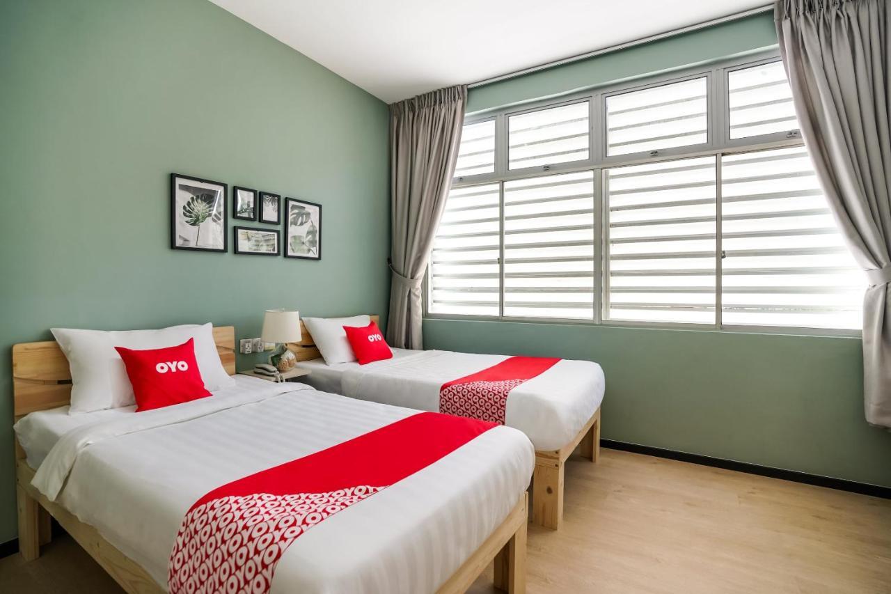 Oyo 89603 Treeline Urban Inn Кота-Кинабалу Экстерьер фото