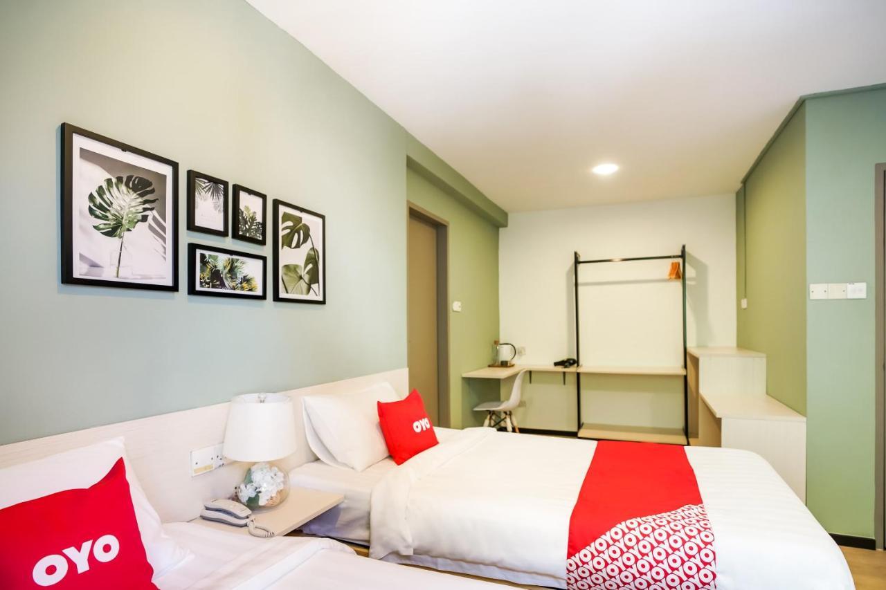 Oyo 89603 Treeline Urban Inn Кота-Кинабалу Экстерьер фото