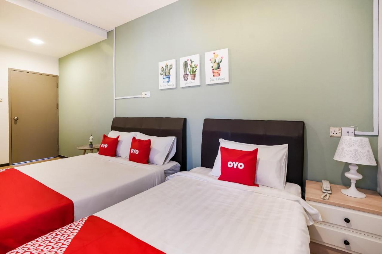 Oyo 89603 Treeline Urban Inn Кота-Кинабалу Экстерьер фото