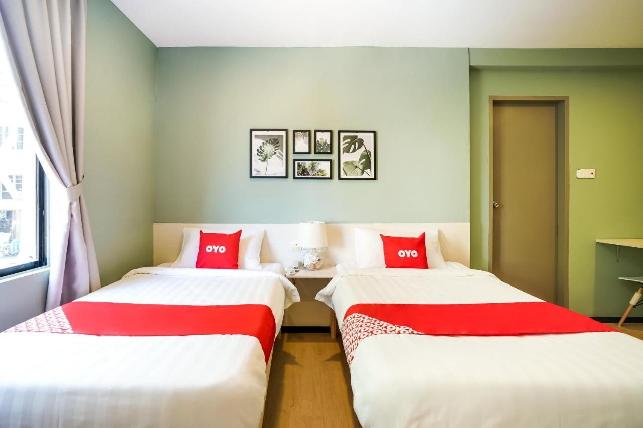 Oyo 89603 Treeline Urban Inn Кота-Кинабалу Экстерьер фото